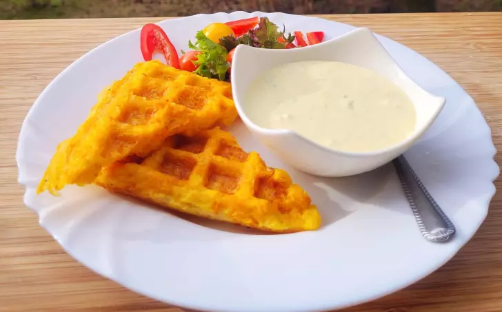 Dýňové vafle s vajíčkovou pomazánkou