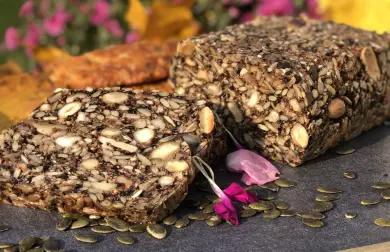 LC CHLIEB Orechovo - zrniečkový Low Carb Pečivo