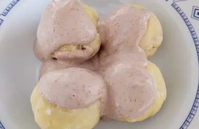 Tvarohové meruňkové knedlíky