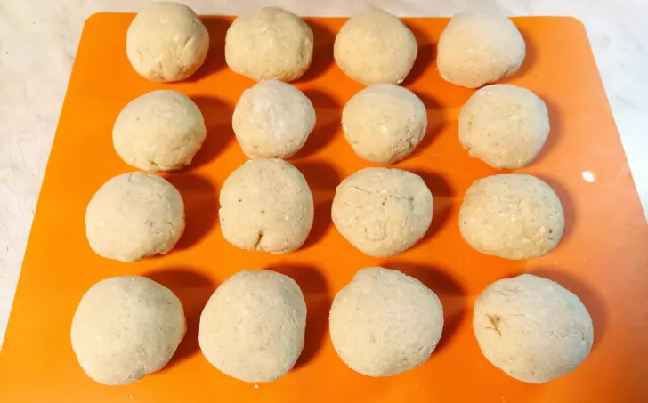 Knedlíky se škvarky a se zelím - LC