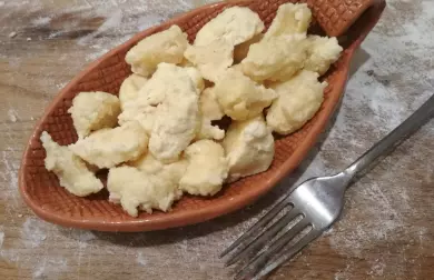 Základní mandlové těsto na noky, špecle