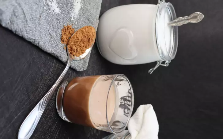 Domácí kokosové mléko + kokosová mouka