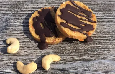 Mangová kolečka s raw čokoládou