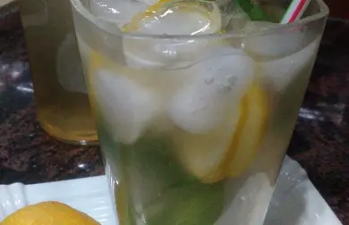 Mátovo-meduňkový sirup