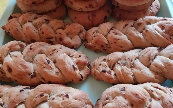 Cibulové housky a pletýnky