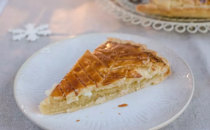 Francouzský tříkrálový koláč (Galette des rois)