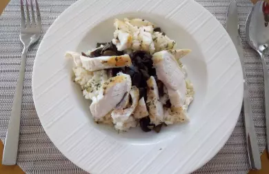 Krémové rizoto s žampiony a kuřecím masem