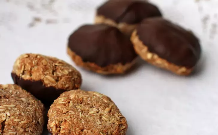 Polomáčené sušenky