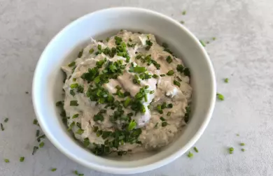 Sardinková pomazánka s pažitkou a ricottou