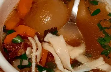 Domácí vývar ze zvěřiny