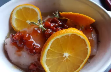 Kuřecí prsa s šumivým vínem, rakytníkem a pomerančem
