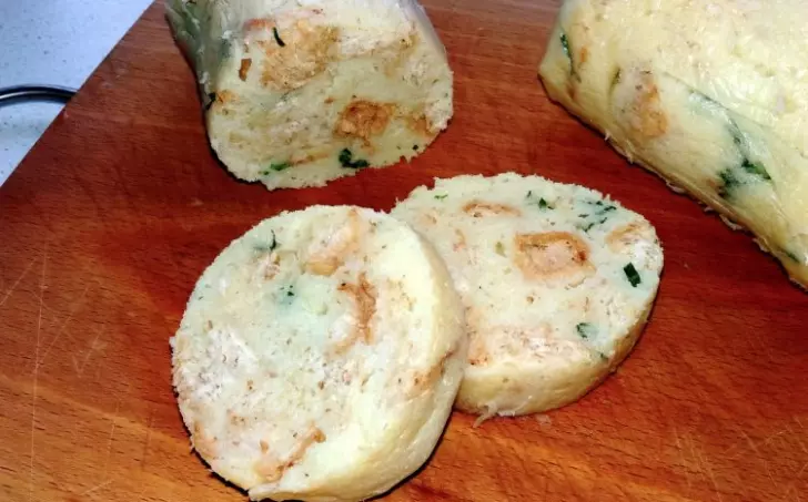 Jogurtový hrnkový knedlík s celozrnným pečivem