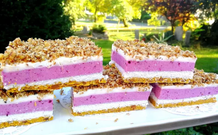 Low carb řezy se třemi vrstvami