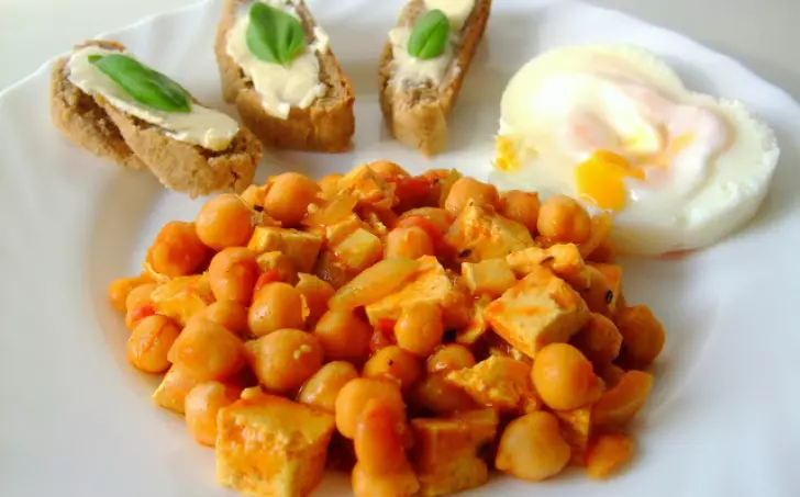 Tofu cizrnové kari