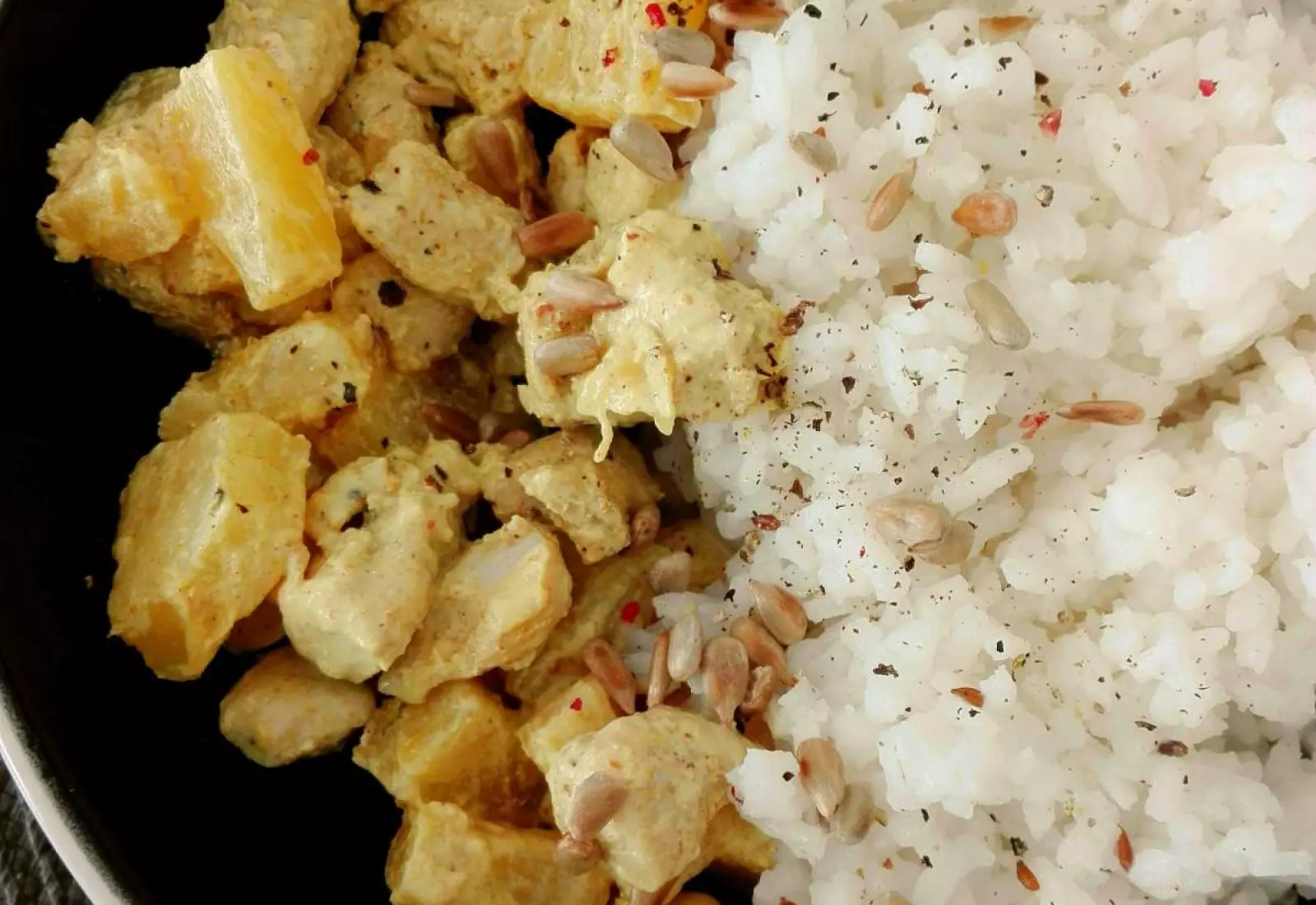 Ananasové kari s kuřecím masem