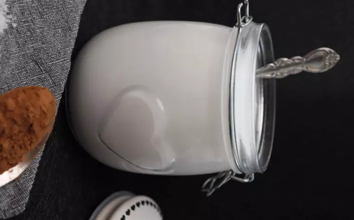 Domácí kokosové mléko + kokosová mouka