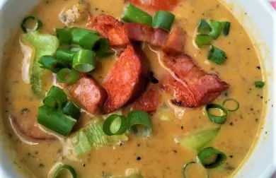 Cuketová krémová polévka s klobásou