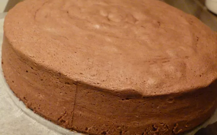 Kakaový olejový korpus na dort
