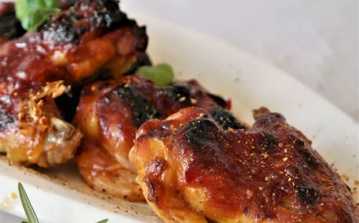 Kuře na víně s kořenovou zeleninou