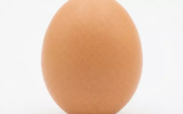 Vejce slepičí malé, s