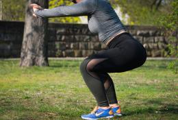 Pojďme na jaře cvičit ven: Jak pohyb venku pomáhá hubnout