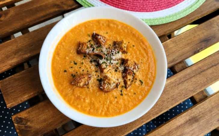 Polévka z pečené zeleniny (s bílkovinami)