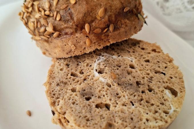 Tuňáková houstička