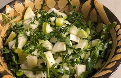 Rychlý fenyklový salát s hruškou