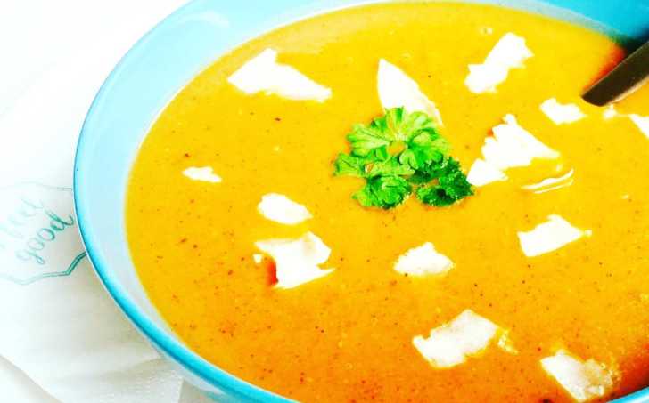 Polévka z pečených lilků