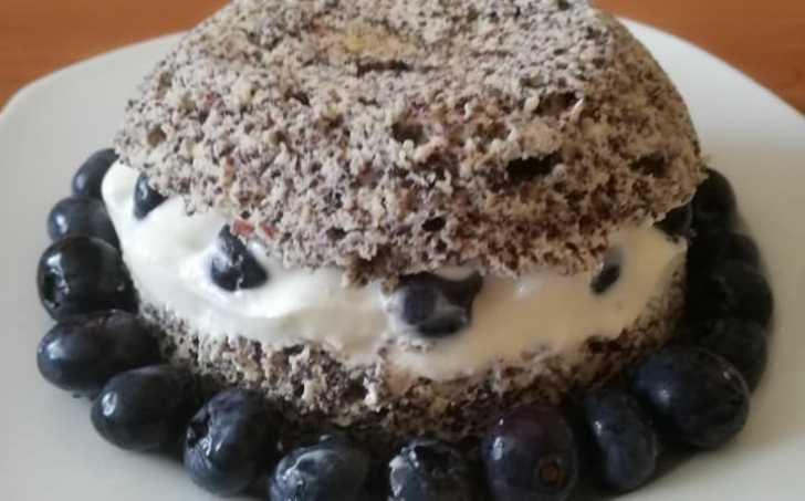 Slavnostní mug cake - low carb