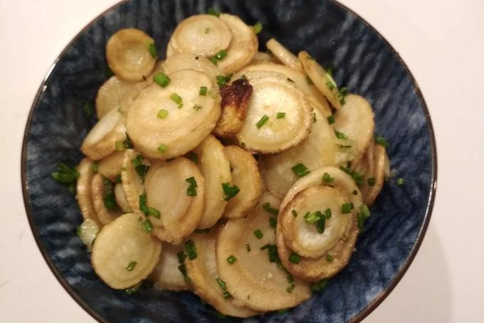 Petrželové tolárky s česnekem - zdravá a také low carb příloha