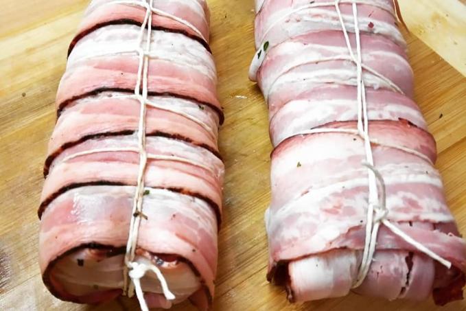 VEPŘOVÁ PANENKA VE SLANINOVÉM ŽUPÁNKU