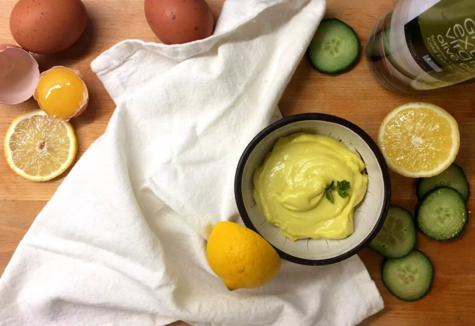 Domácí trvanlivá majonéza z olivového oleje (fermentovaná)